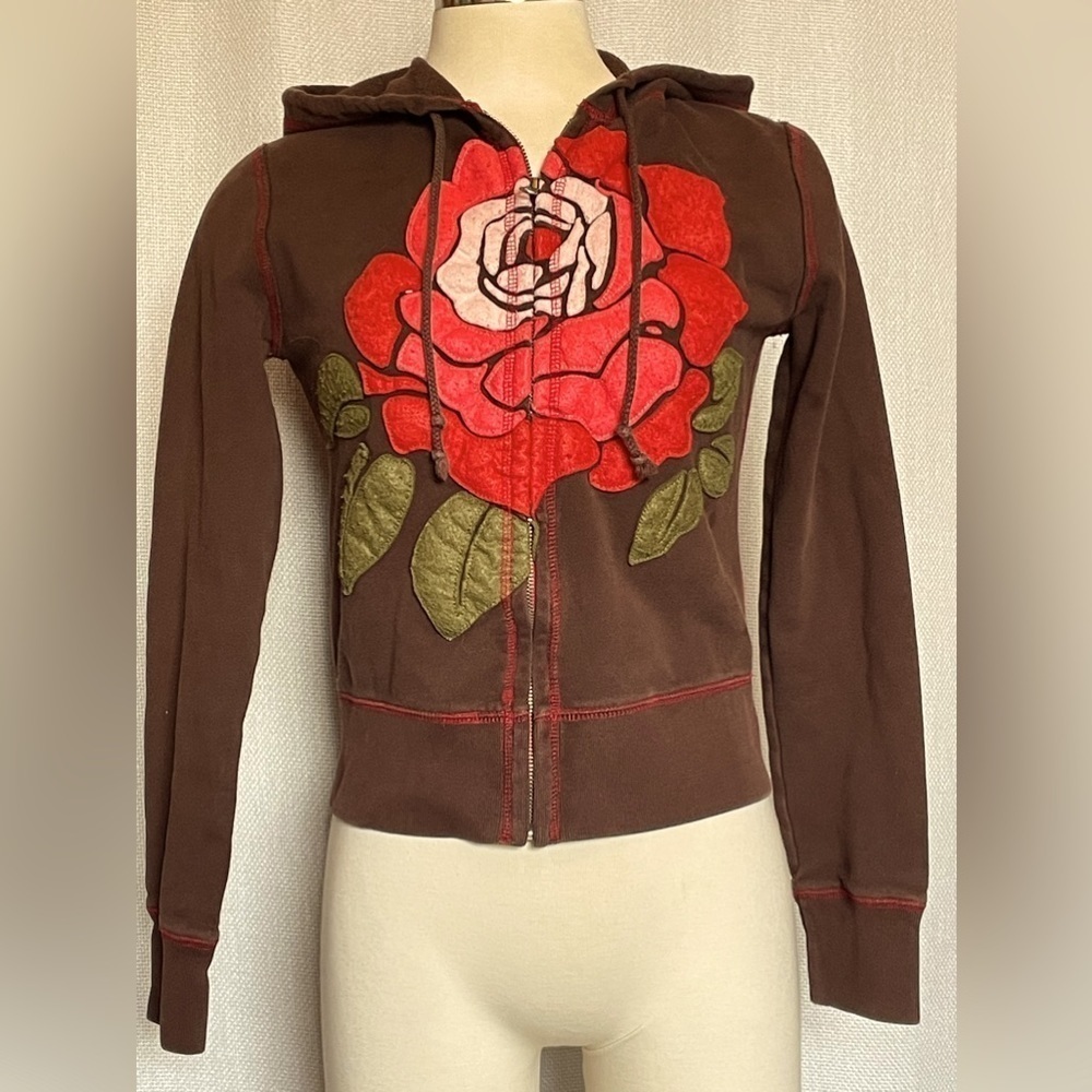 Lucky Brand Rose sweatshirt - Picture 1 of 5